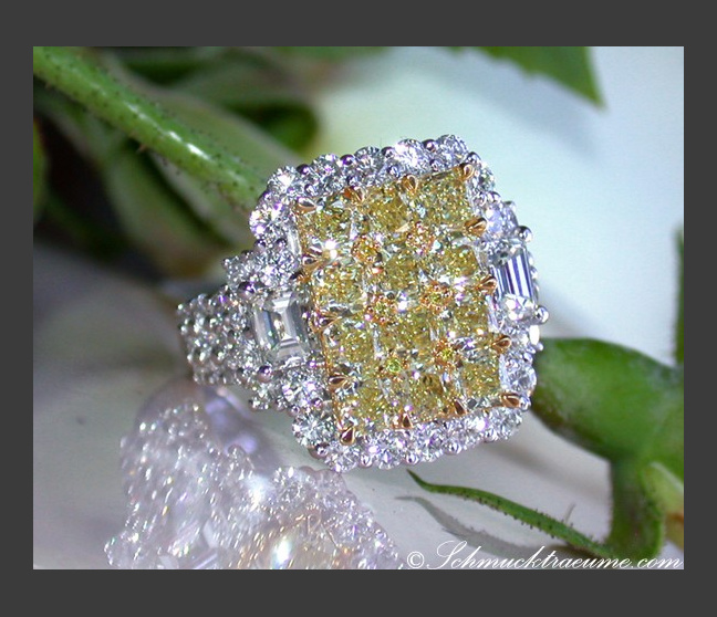Magnificent Yellow Diamond Ring with White Diamonds Magnificent Yellow Diamond Ring with White Diamonds